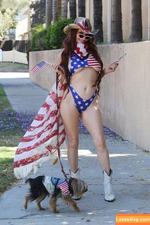 Phoebe Price photo #1573