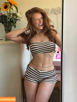 phoebeisginger фото #0118