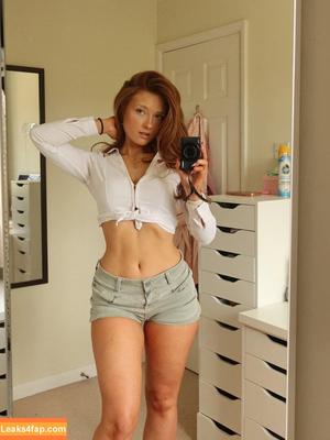 phoebeisginger photo #0166