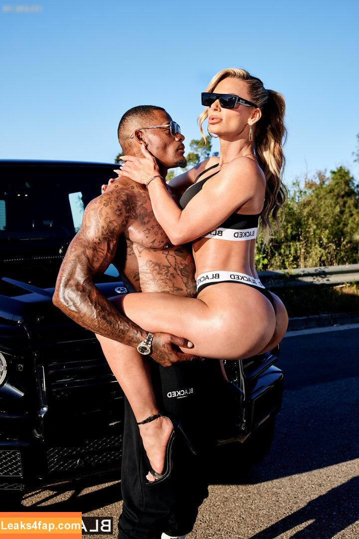 Phoenix Marie / phxsquaron / pmarizzle leaked photo photo #0654