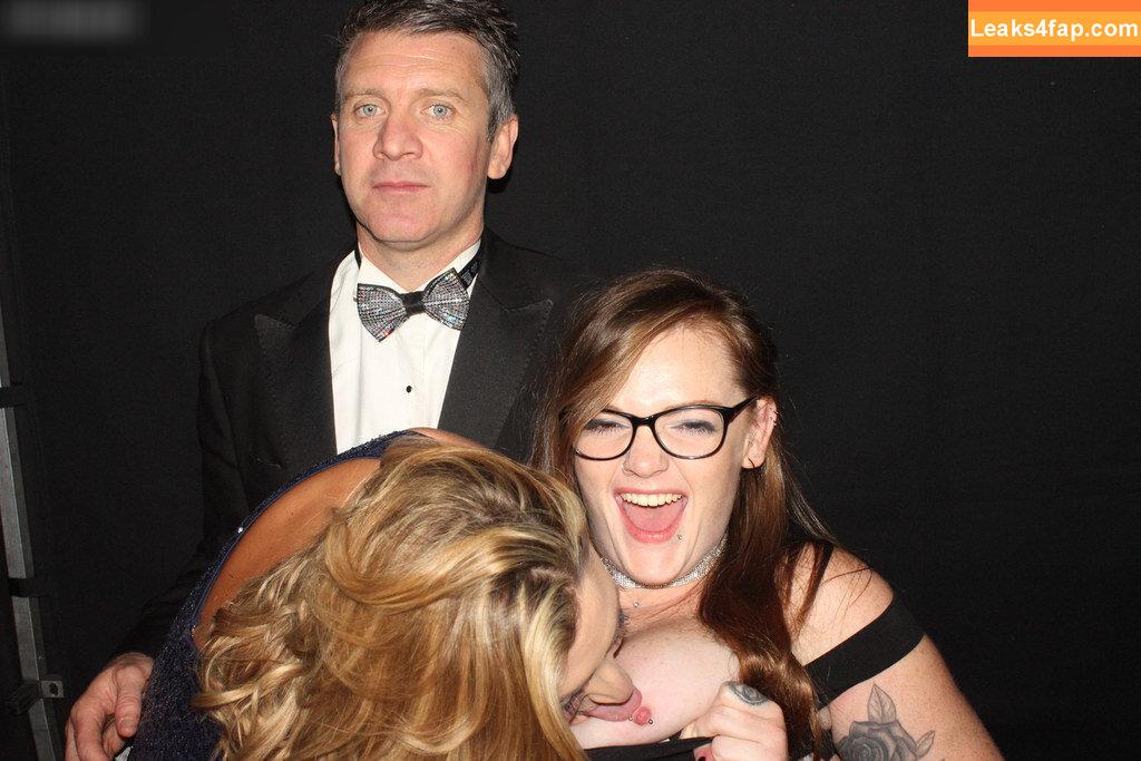 Photobox Flashes /  leaked photo photo #0006