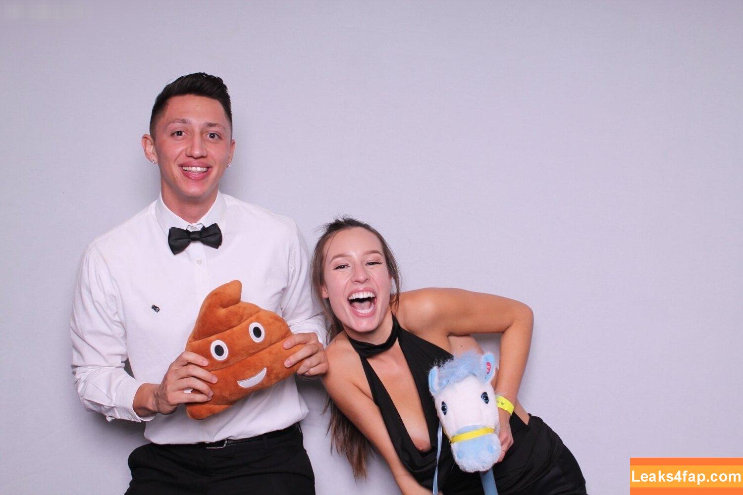 Photobox Flashes /  leaked photo photo #0101