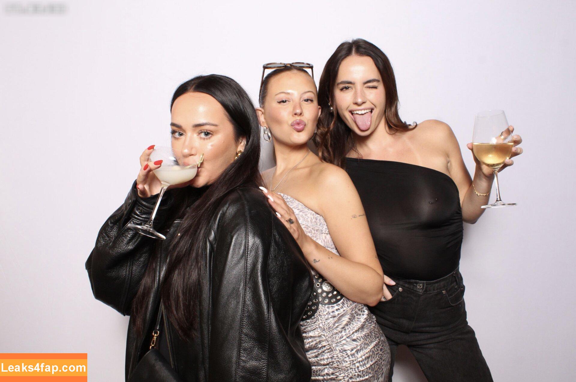 Photobox Flashes /  leaked photo photo #0116