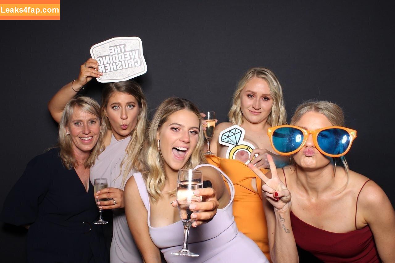 Photobox Flashes /  leaked photo photo #0140