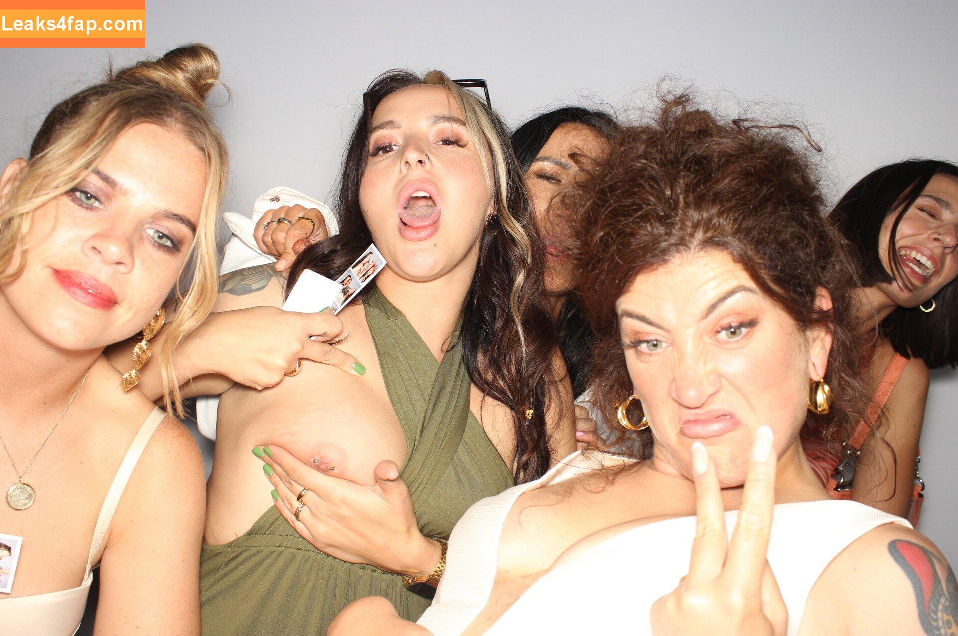 Photobox Flashes /  leaked photo photo #0152