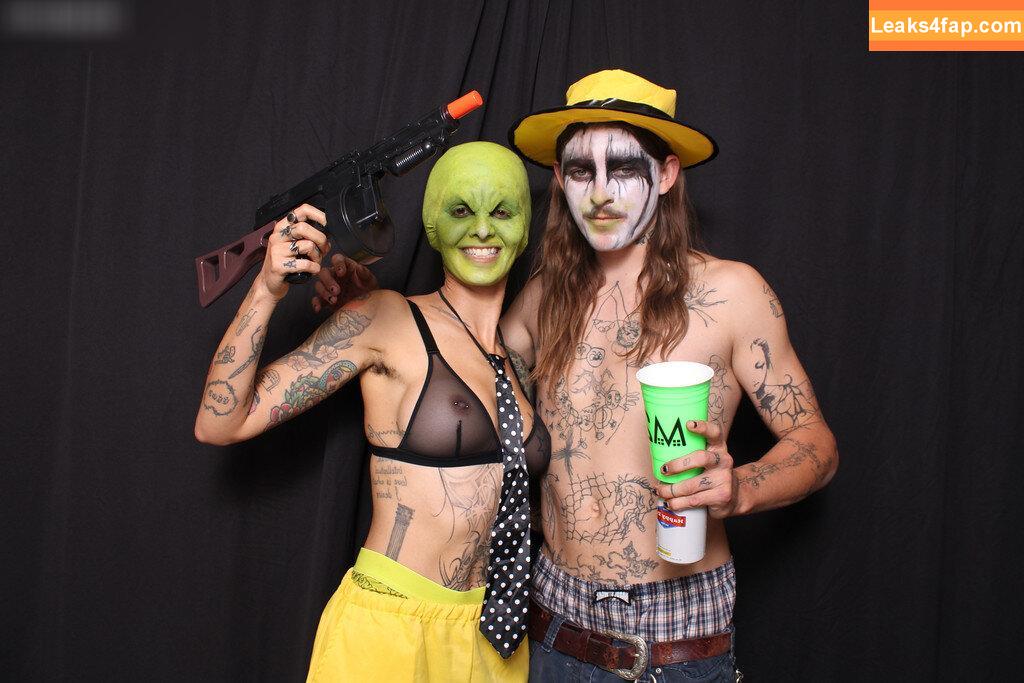 Photobox Flashes /  leaked photo photo #0163