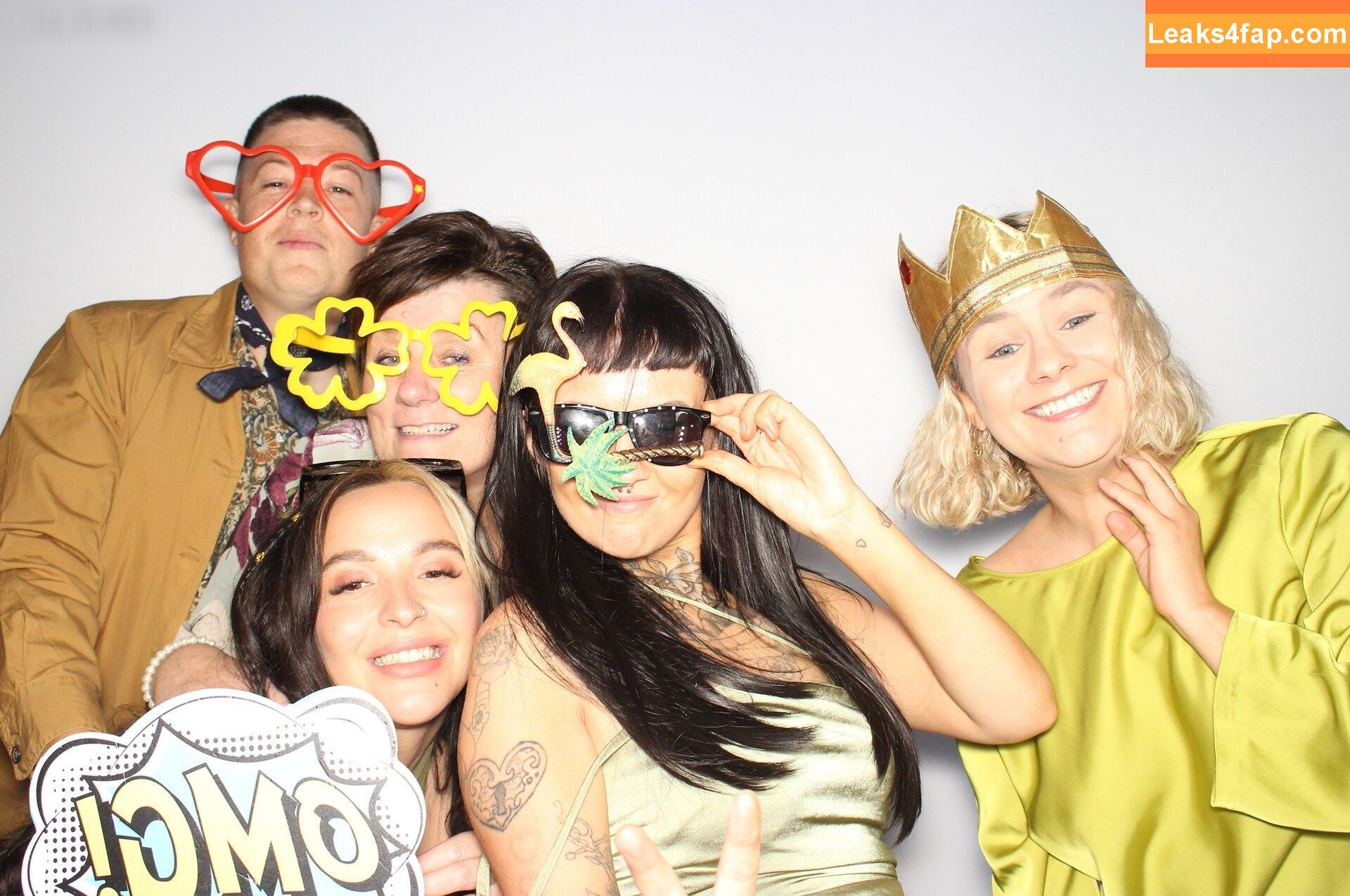 Photobox Flashes /  leaked photo photo #0221