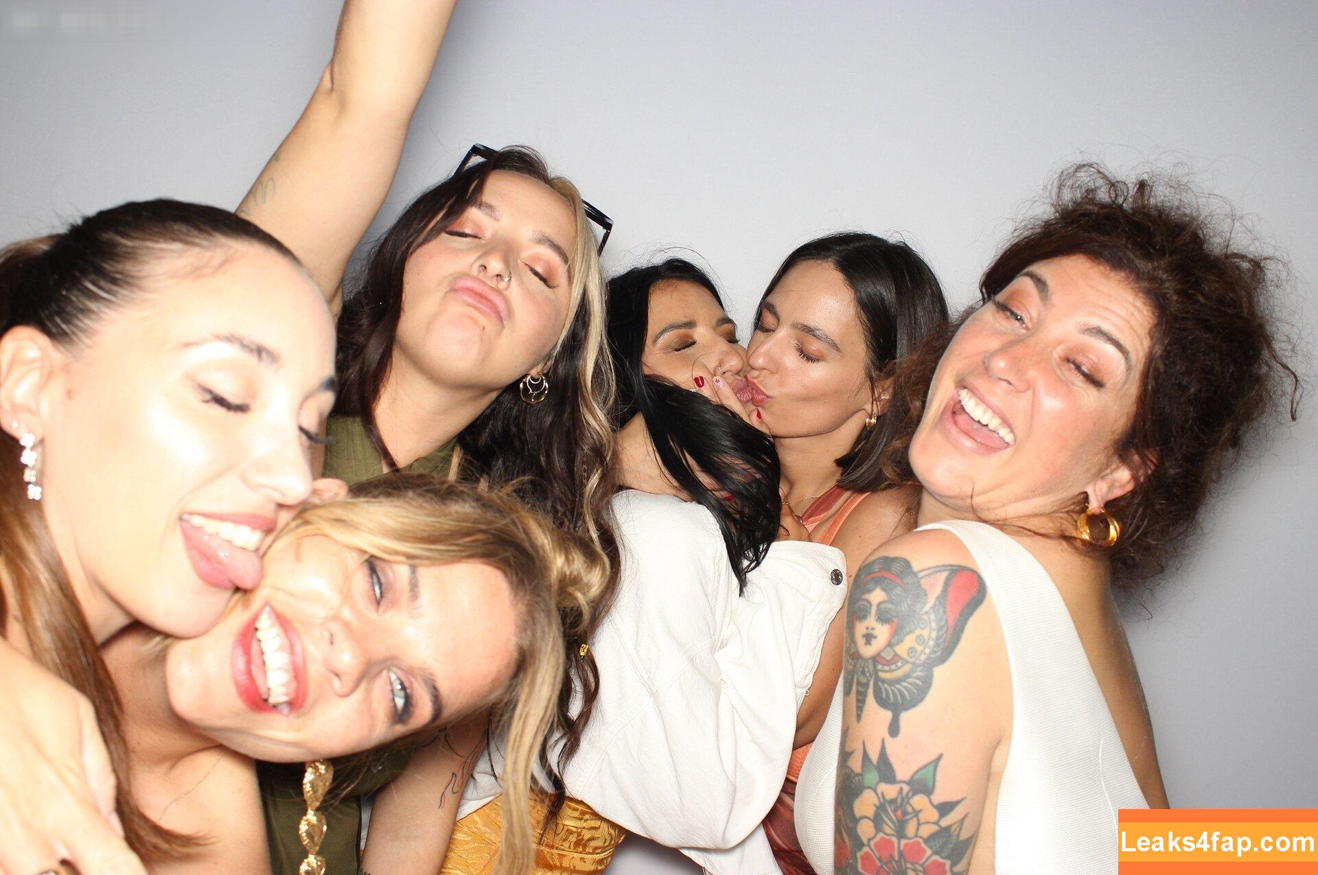 Photobox Flashes /  leaked photo photo #0224