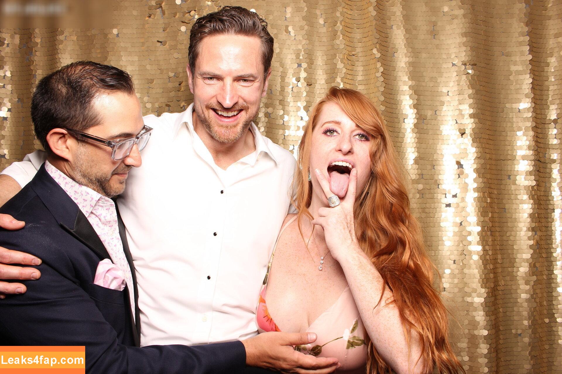 Photobox Flashes /  leaked photo photo #0234
