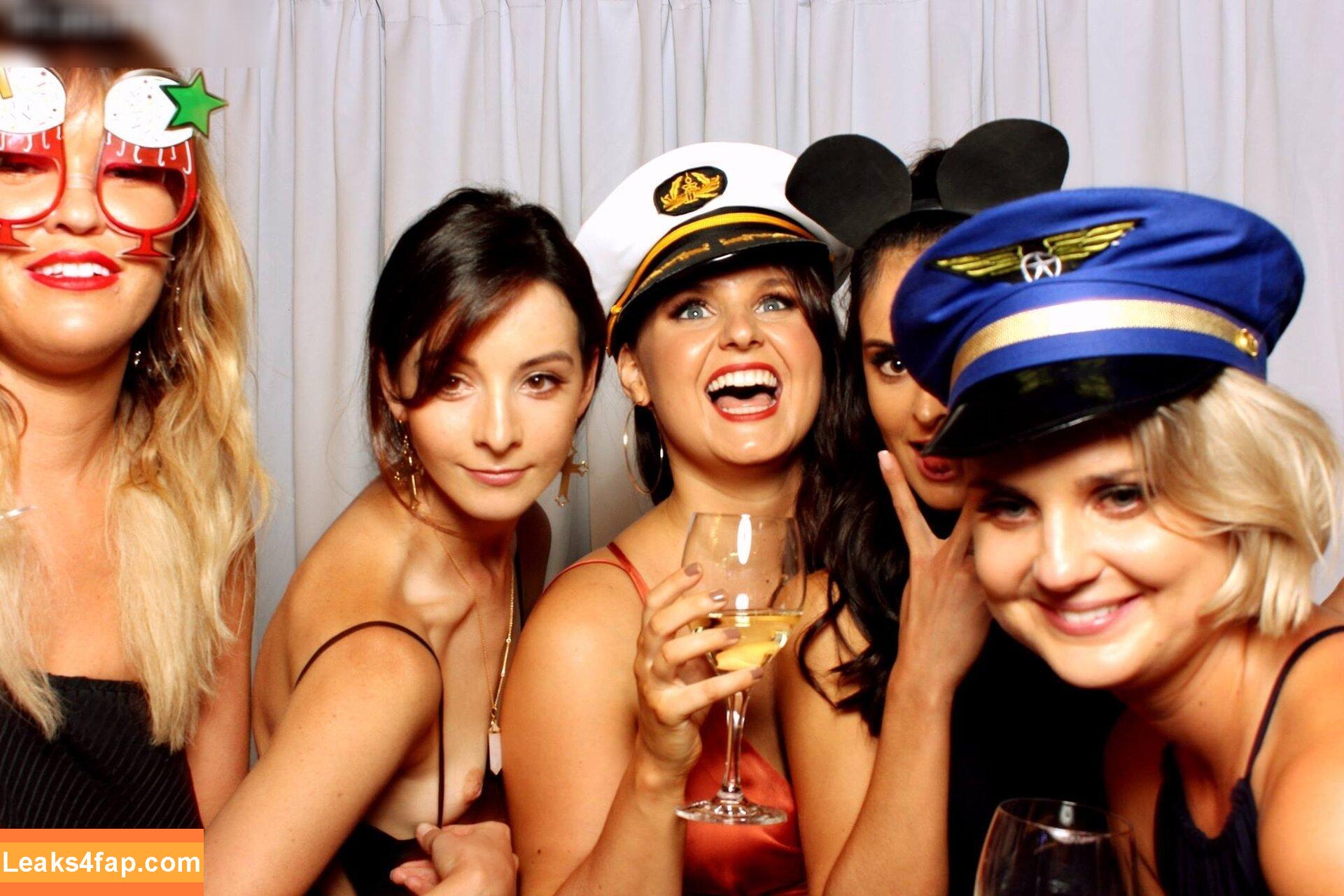 Photobox Flashes /  leaked photo photo #0271