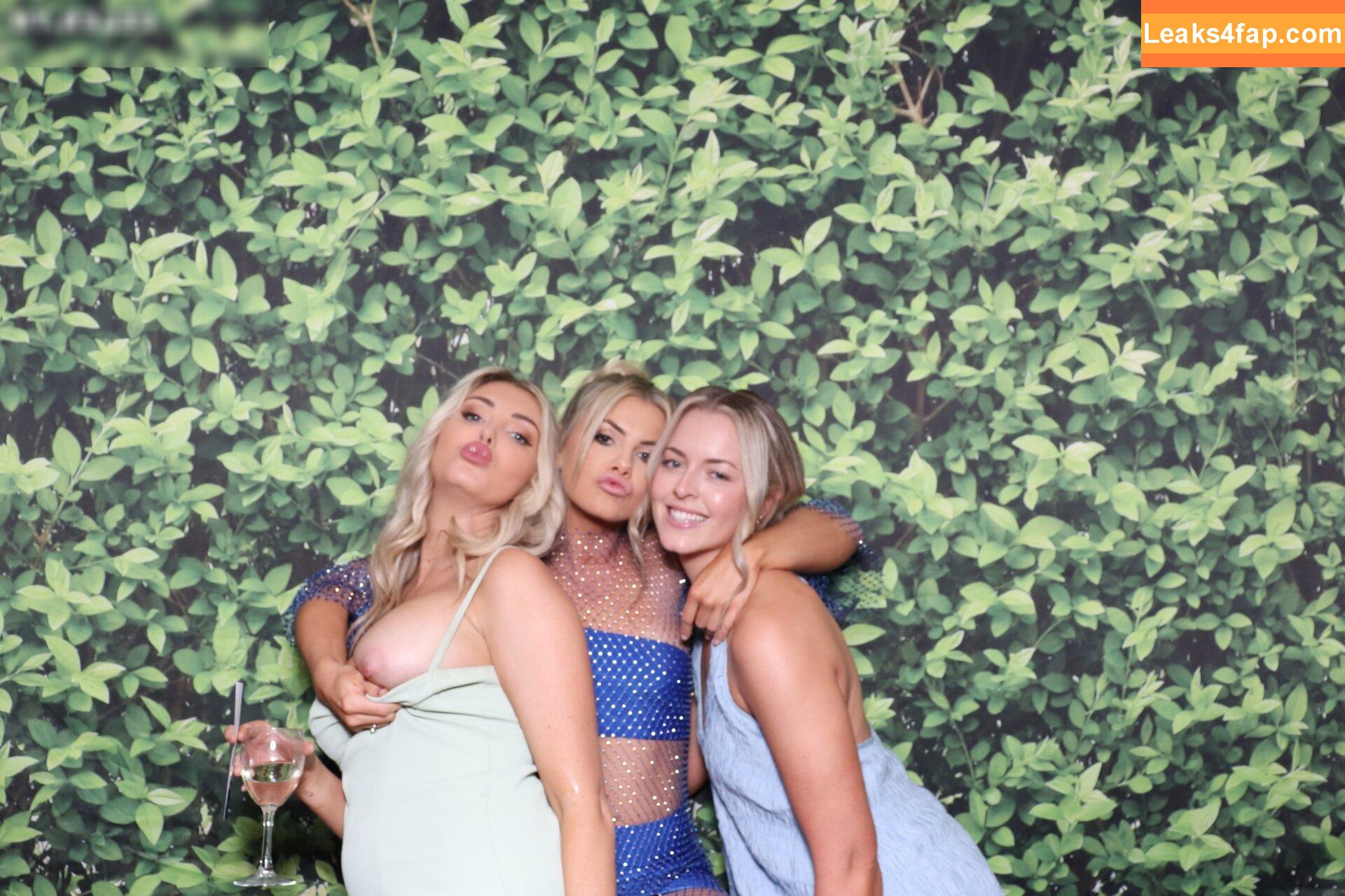 Photobox Flashes /  leaked photo photo #0352