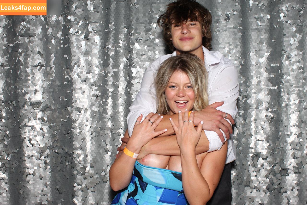 Photobox Flashes /  leaked photo photo #0386