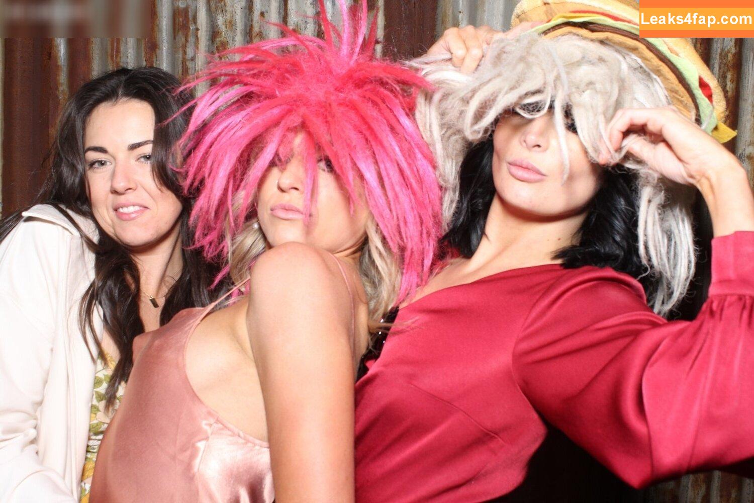 Photobox Flashes /  leaked photo photo #0396