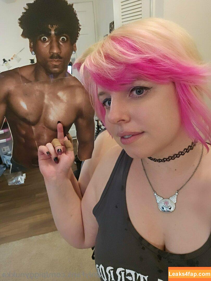 piggynukka /  leaked photo photo #0114