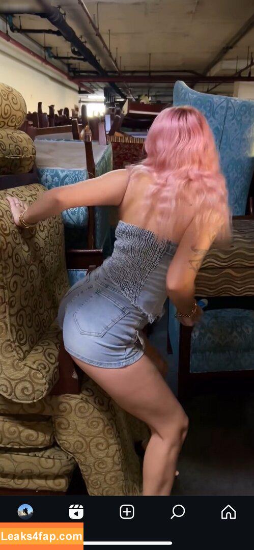 Pikkiundmichelle/Travelslvts /  leaked photo photo #0004
