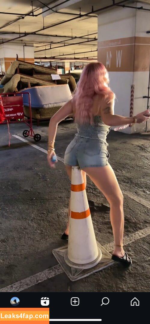 Pikkiundmichelle/Travelslvts /  leaked photo photo #0007