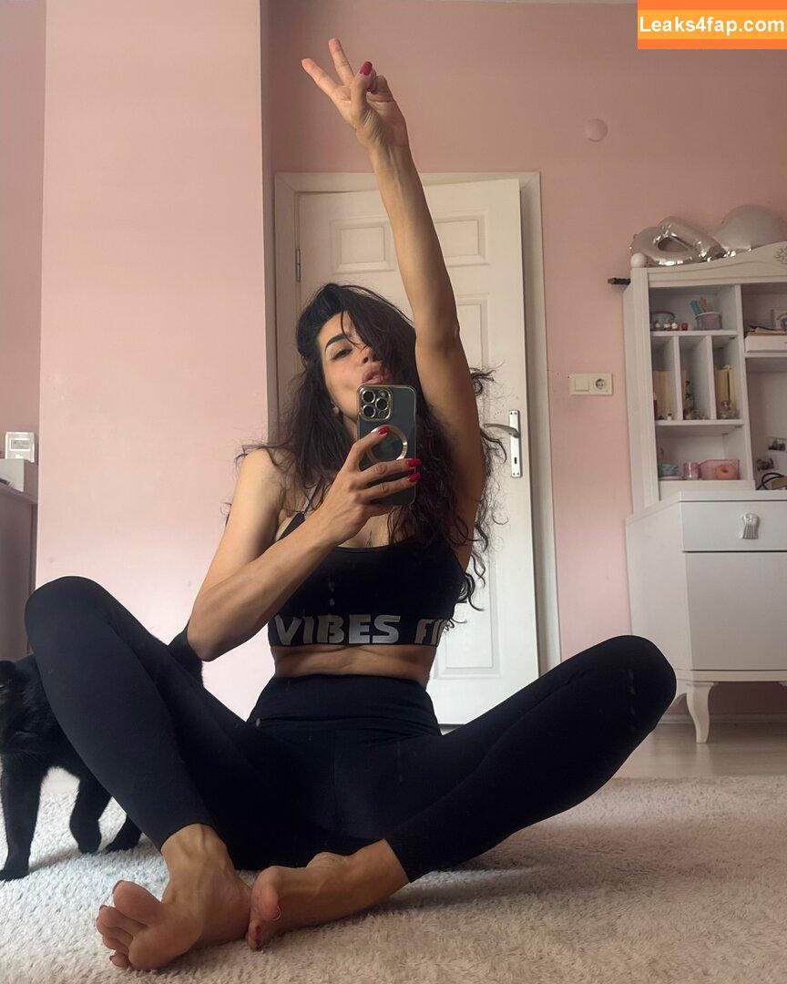 pinars0ylu / Pınar Soylu leaked photo photo #0032