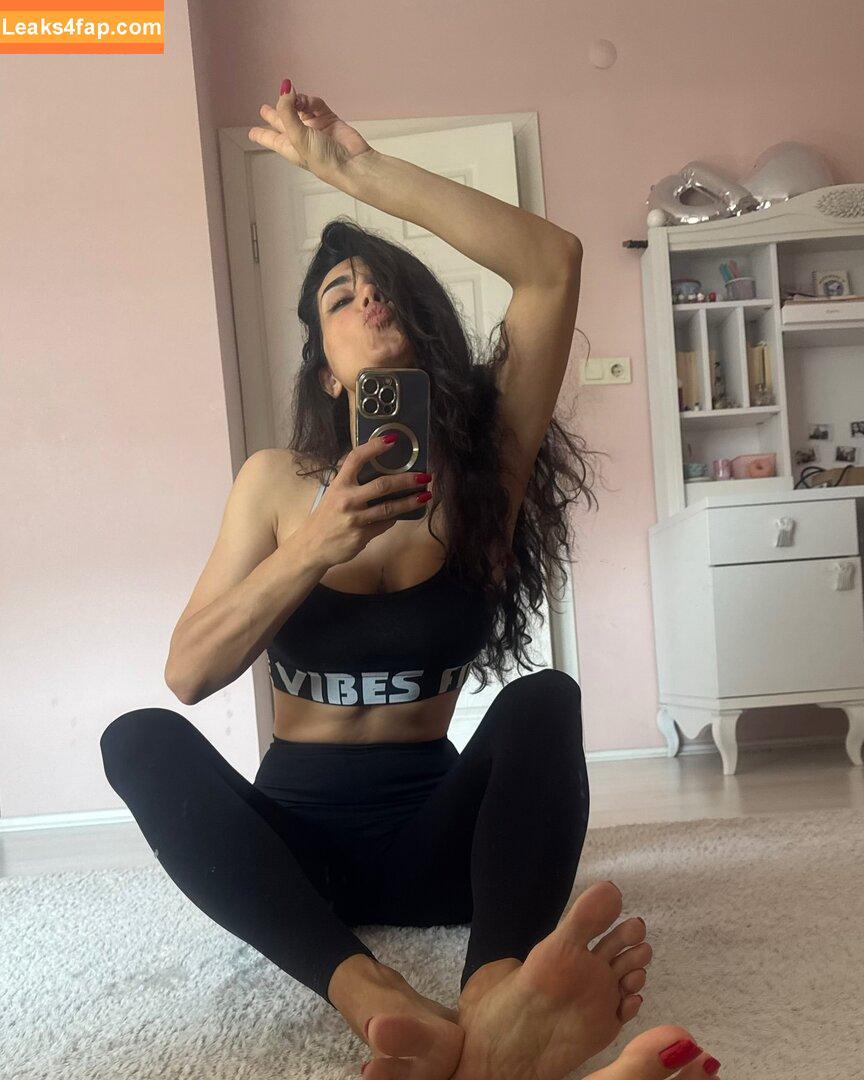 pinars0ylu / Pınar Soylu leaked photo photo #0033