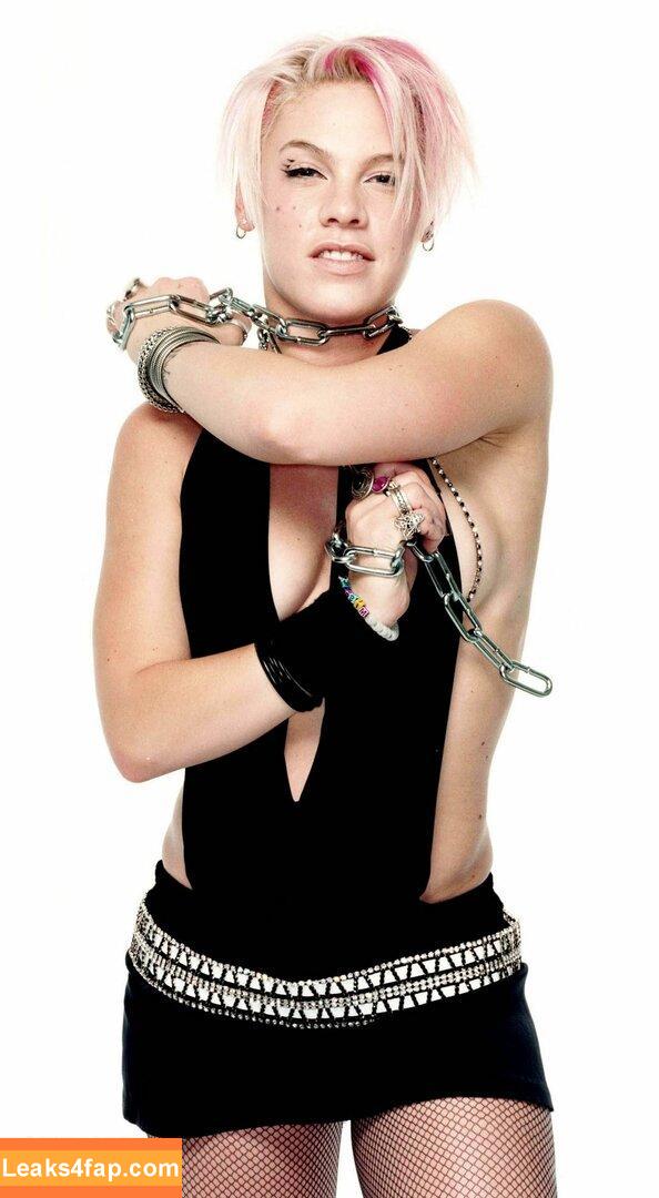 Pink / Alecia Beth Moore / pinksuicide слитое фото фото #0027