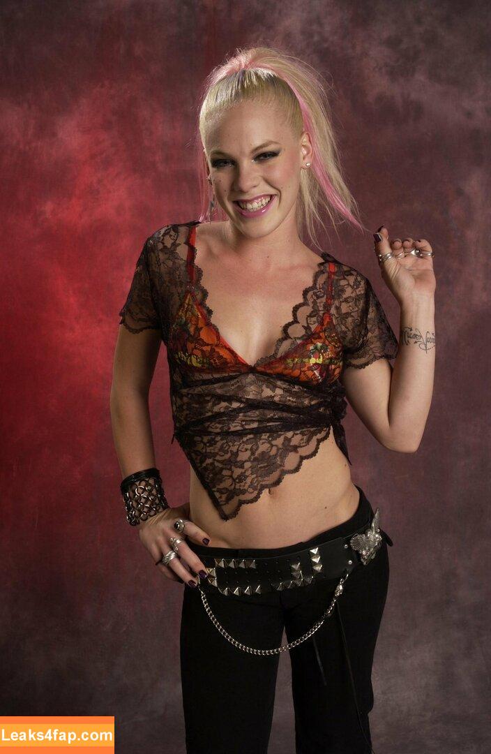 Pink / Alecia Beth Moore / pinksuicide слитое фото фото #0029