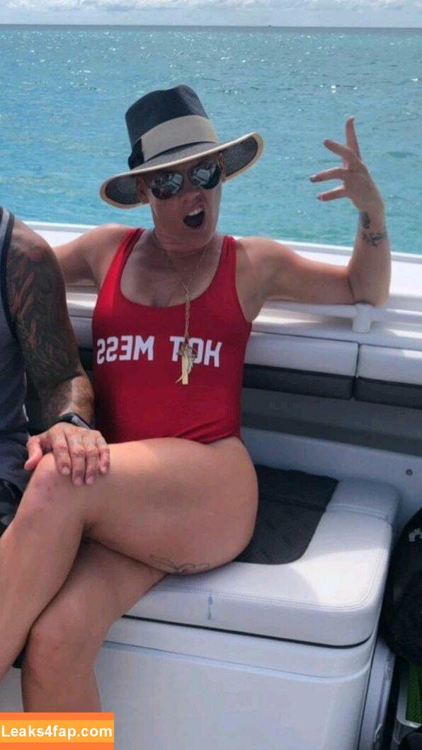 Pink / Alecia Beth Moore / pinksuicide leaked photo photo #0128