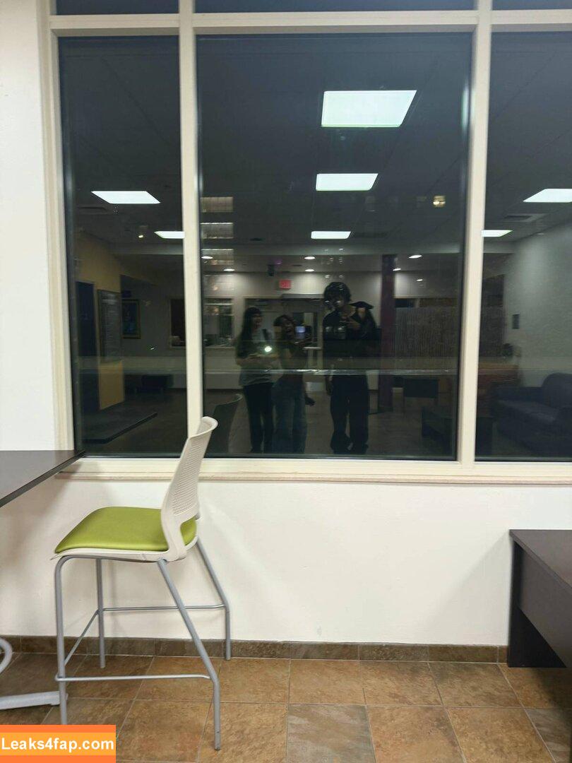 Pinkcellphon / Awakinns / Piptuni / Purelysold / Puresold leaked photo photo #0001