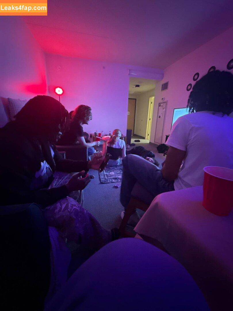 Pinkcellphon / Awakinns / Piptuni / Purelysold / Puresold слитое фото фото #0003