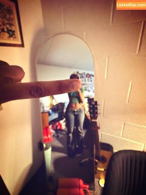 Pinkcellphon фото #0007