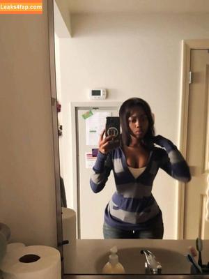 Pinkcellphon фото #0013