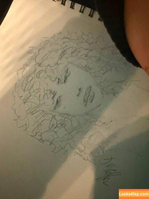 Pinkcellphon фото #0014