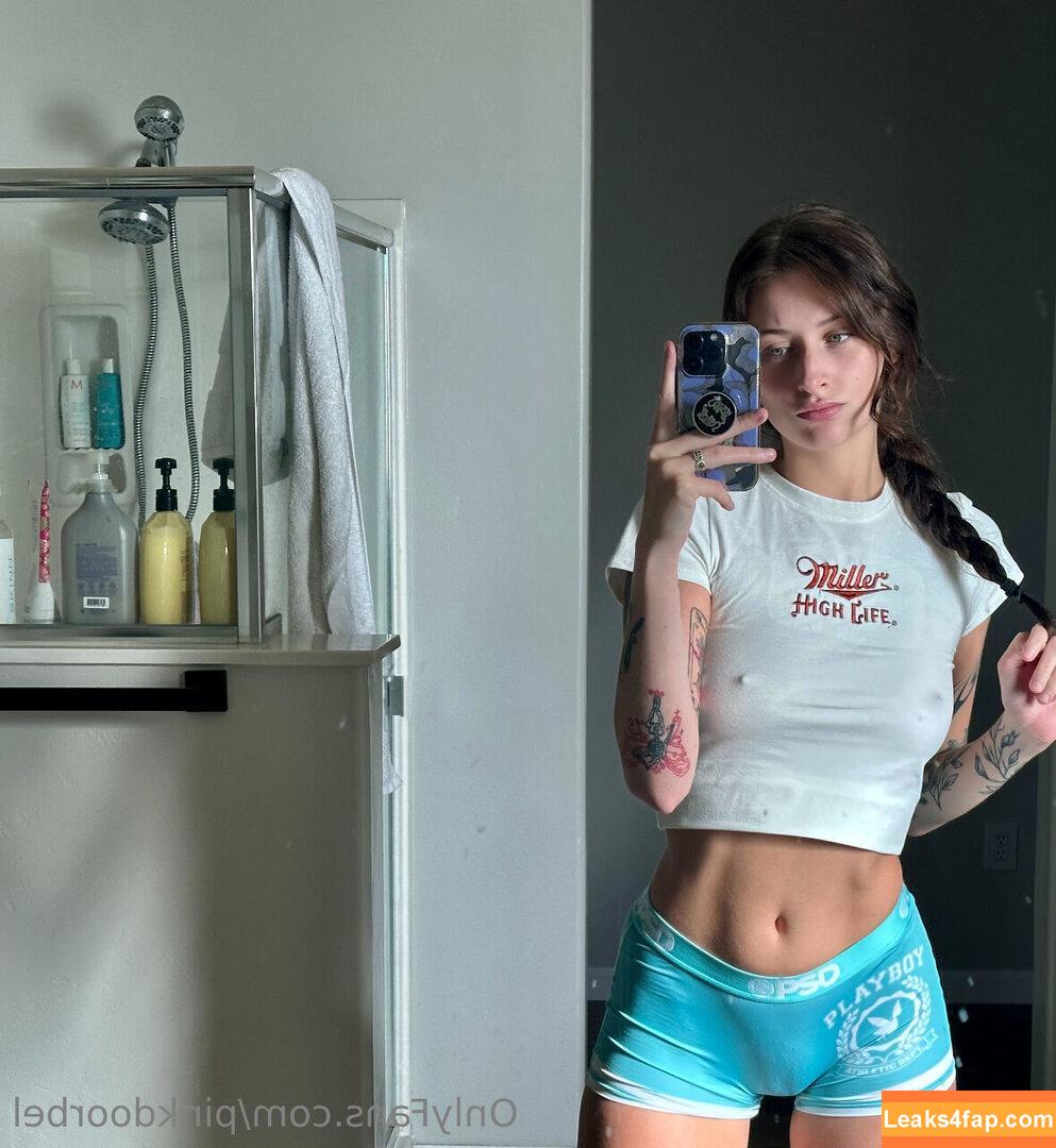 pinkdoorbel /  leaked photo photo #0014
