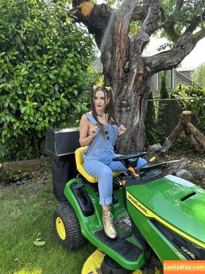 Piper Blush photo #0246