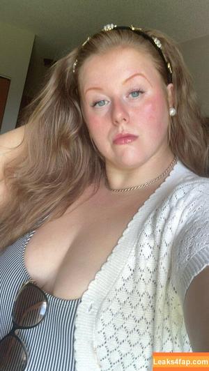 Piper Niven photo #0002