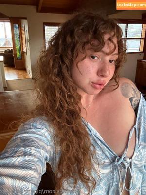 PiperMaePeach photo #0190