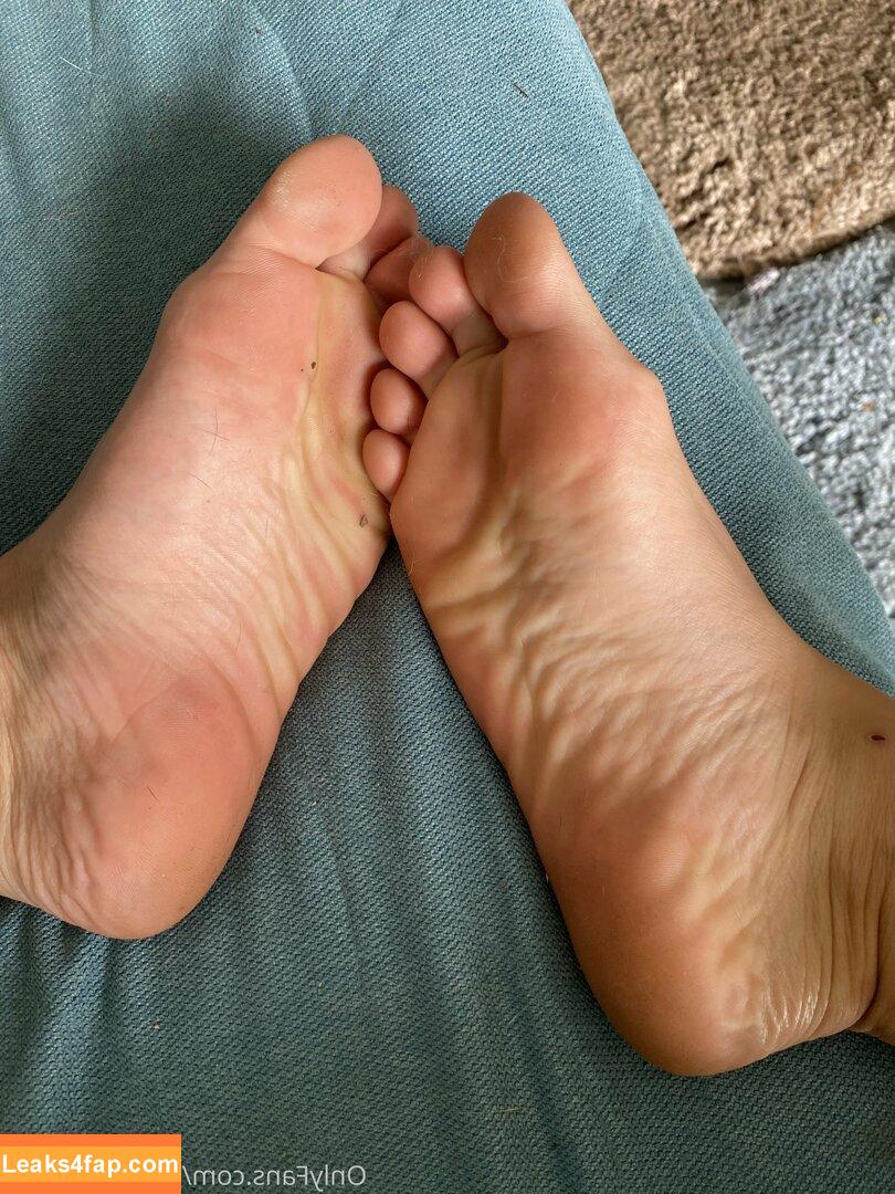 piperscutefeet / _piperfox_ leaked photo photo #0032