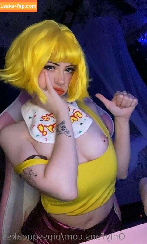 pipssqueakss / https: leaked photo photo #0352