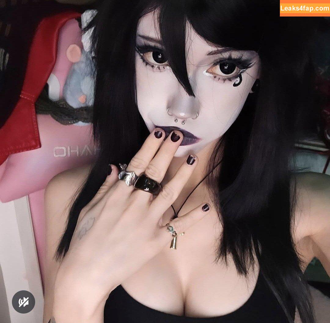 pipssqueakss / https: leaked photo photo #0751