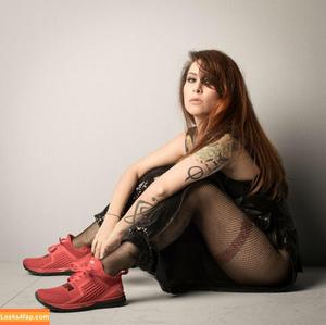 Pitty photo #0027