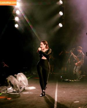 Pitty photo #0060