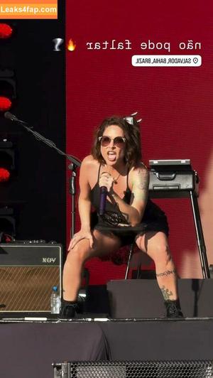 Pitty photo #0093