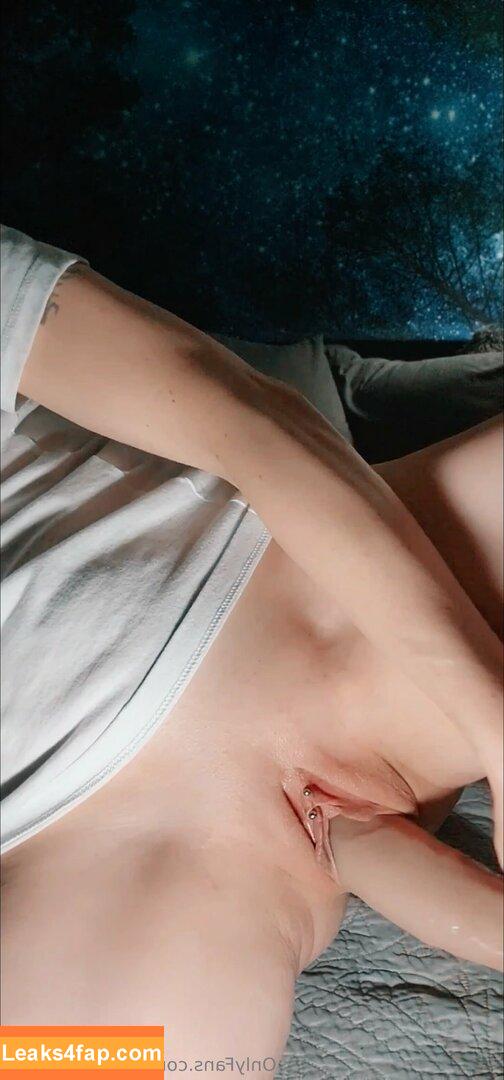 pixelated_punk /  leaked photo photo #0028