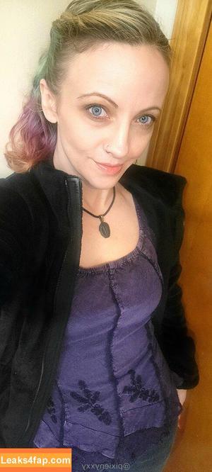 pixienyxxy photo #0026