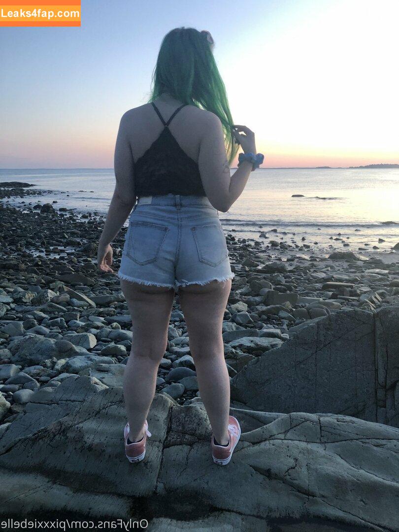 pixxxiebelle / thepixiebelles leaked photo photo #0037