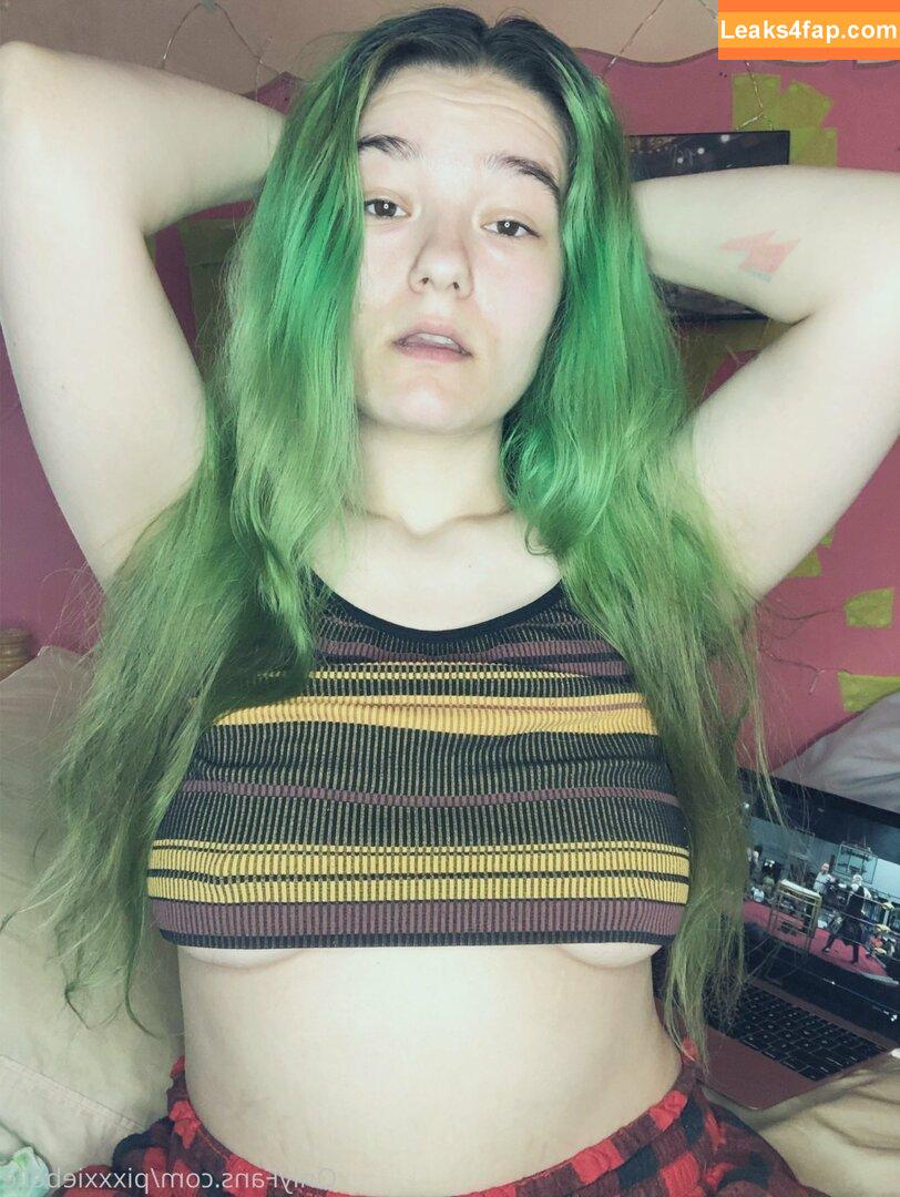 pixxxiebelle / thepixiebelles leaked photo photo #0094