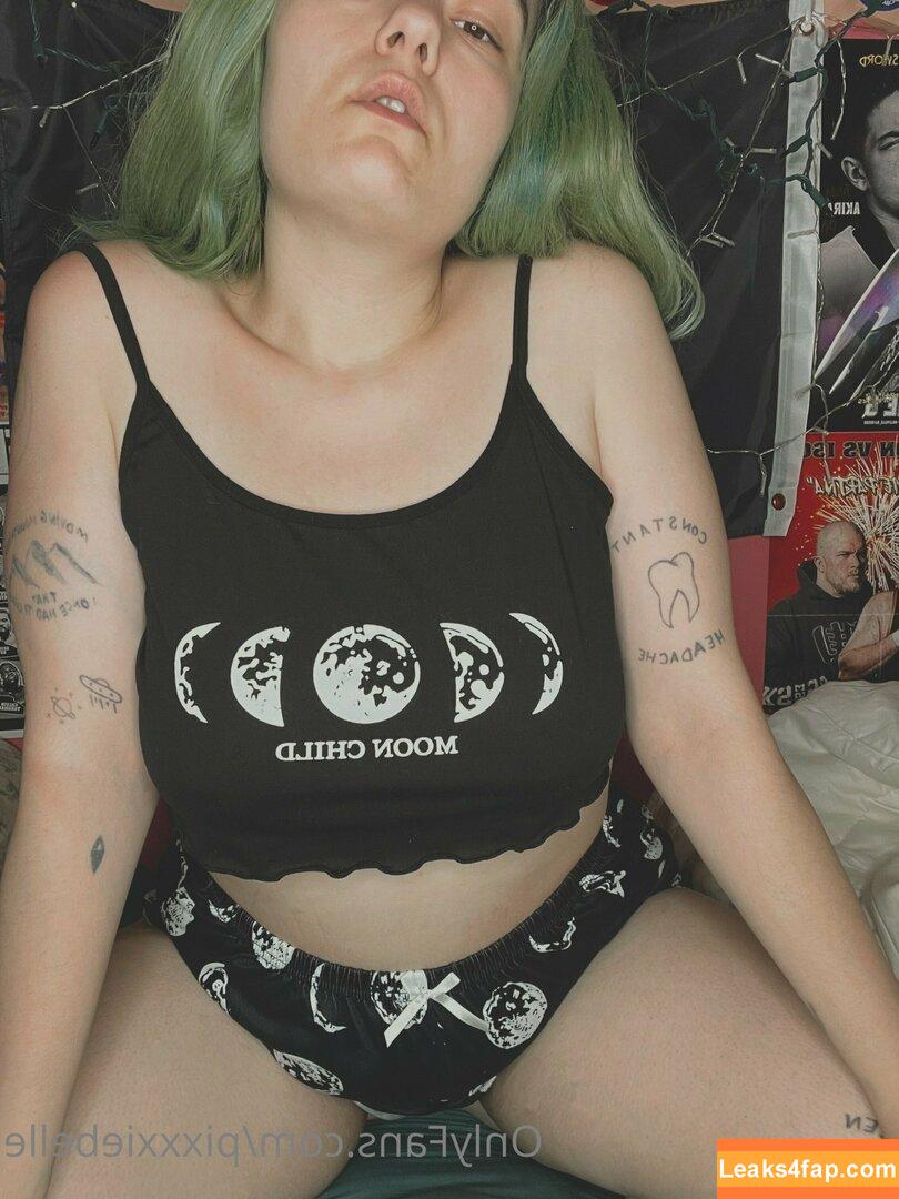 pixxxiebelle / thepixiebelles leaked photo photo #0161