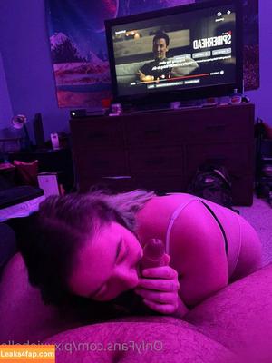 pixxxiebelle photo #0056