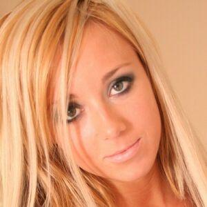 Planet Katie photo #0026