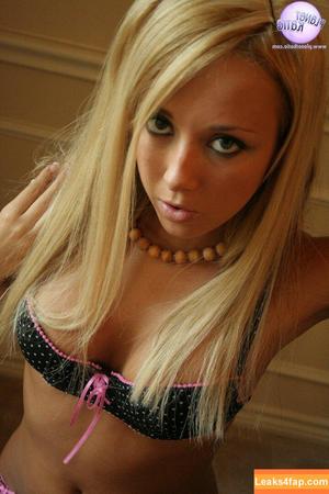 Planet Katie photo #0071