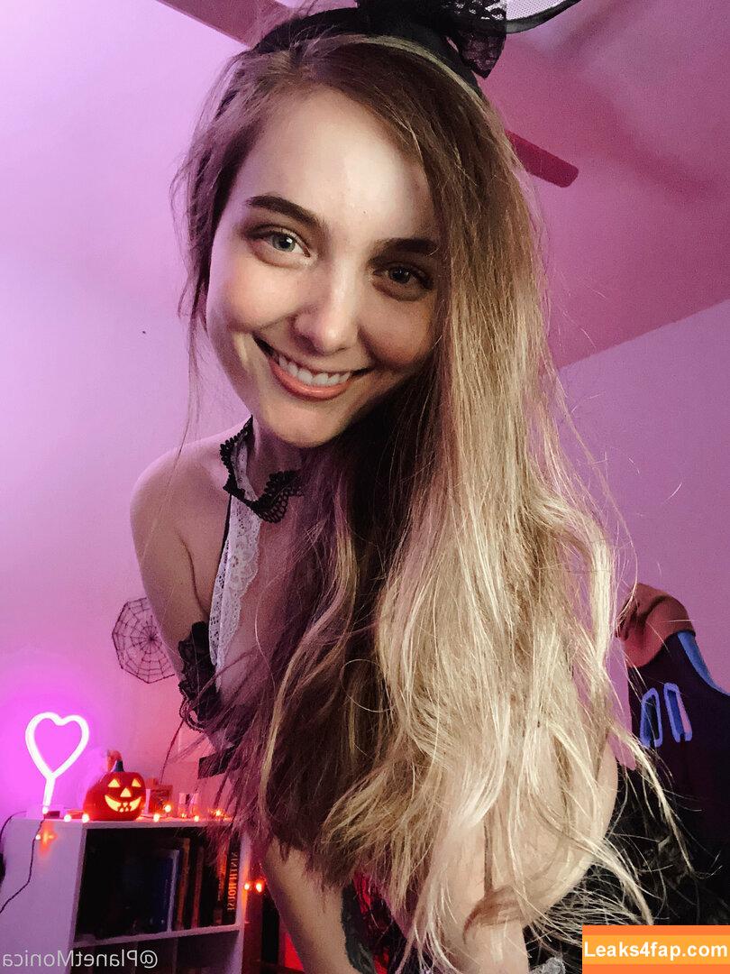 planetmonica /  leaked photo photo #0419