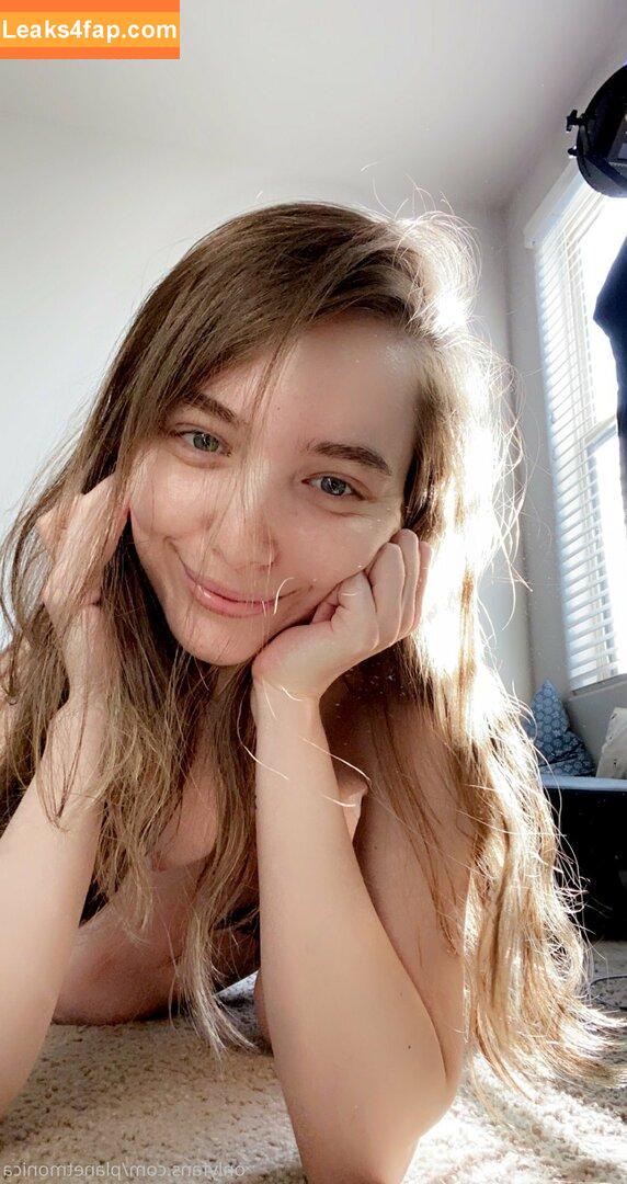 planetmonica /  слитое фото фото #0440